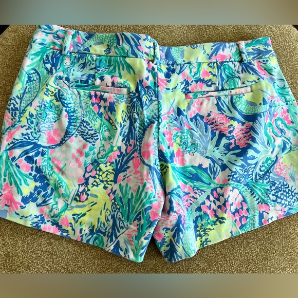 Lilly Pulitzer Shorts Mermaid Cove HTF! - Picture 2 of 4